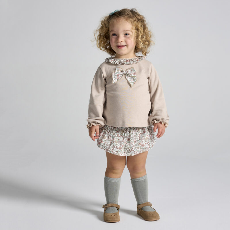 Conjunto ranita con volante FLORES